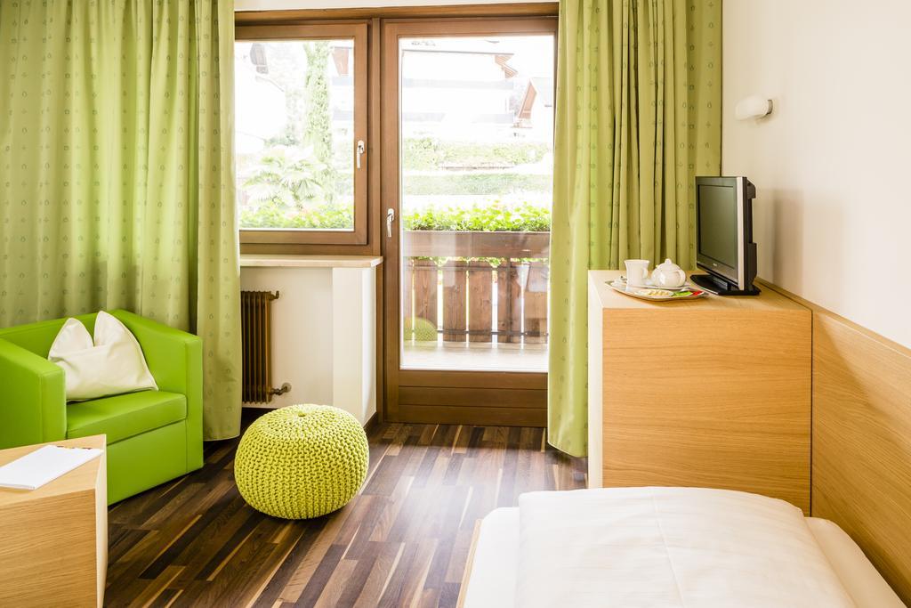 Hotel Arndt Tramin an der Weinstraße Exteriör bild